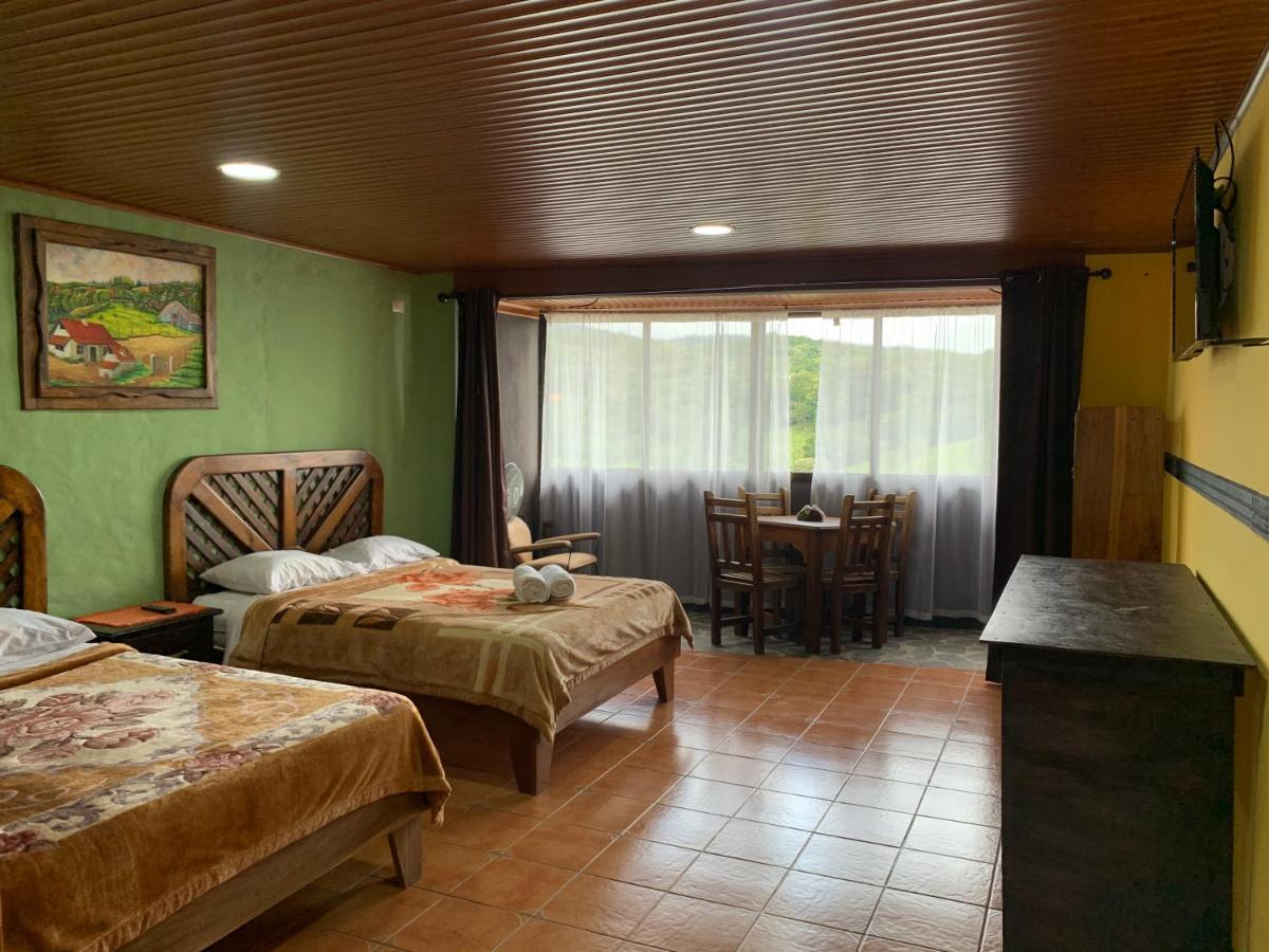 Cabinas Vista Al Golffo Monteverde Exterior photo