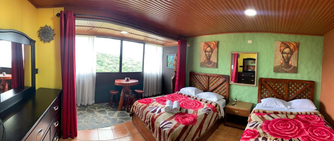 Cabinas Vista Al Golffo Monteverde Exterior photo
